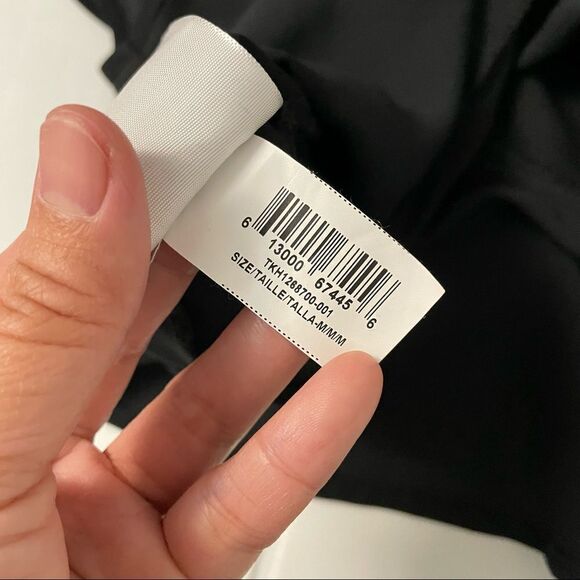 BCBG MAXAZRIA solid black sleeveless blouse ruffled assymmetric hem‎ sz medium - Picture 7 of 9